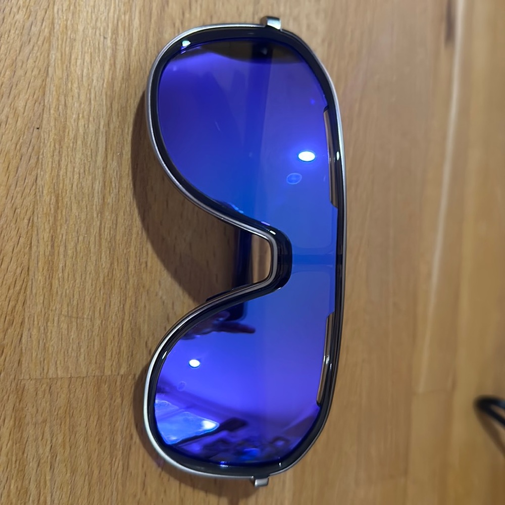 Oakley Outpace sunglasses